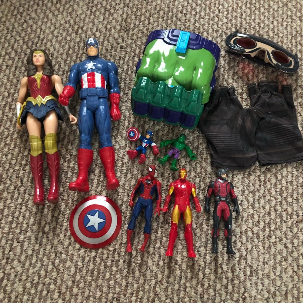 Marvel Super Hero Bundle